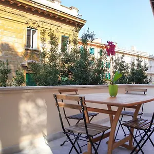 https://casa-tommasina.it-romehotels.com