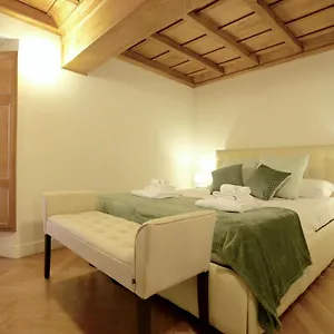 https://maddalena-6-pantheon.it-romehotels.com